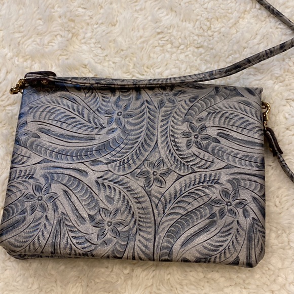 NWOT Street Level cross body bag - Picture 8 of 9